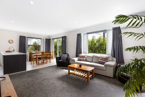 Photo of property in 6a Kuku Avenue, Red Beach, 0932