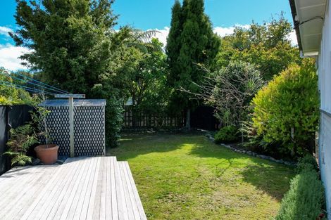 Photo of property in 2 Kohekohe Road, Waikanae, 5036