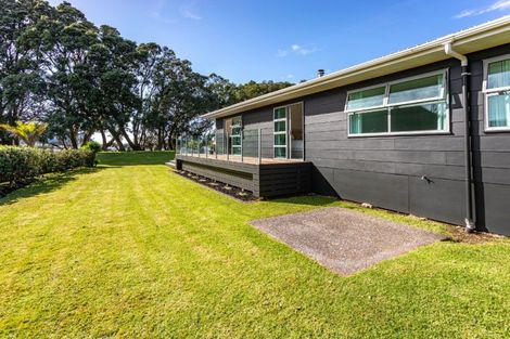 Photo of property in 113 Moana Anu Anu Avenue, Whangamata, 3620