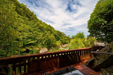 Photo of property in 2009 State Highway 1, Half Moon Bay, Kaikoura, 7371