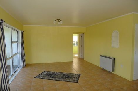 Photo of property in 2 Winara Avenue, Waikanae, 5036