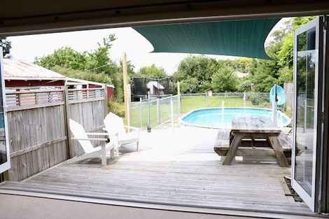 Photo of property in 31 Clifton Avenue, Carterton, 5713