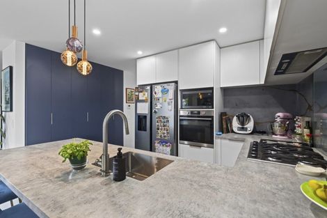 Photo of property in 261a Frankley Road, Ferndale, New Plymouth, 4310