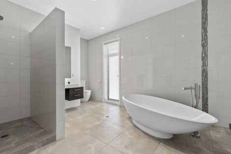 Photo of property in 73 Lake Domain Drive, Frankton, Hamilton, 3204