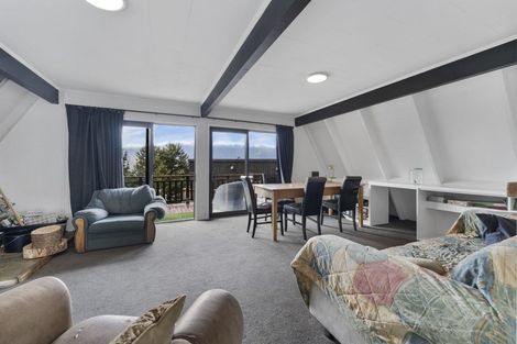 Photo of property in 40 Avalon Crescent, Fernhill, Queenstown, 9300