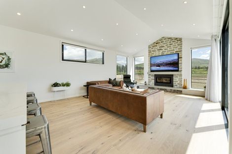 Photo of property in 75 Stone Drive, Cromwell, 9384