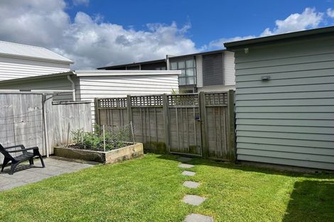 Photo of property in 94 Hobsonville Point Road, Hobsonville, Auckland, 0616