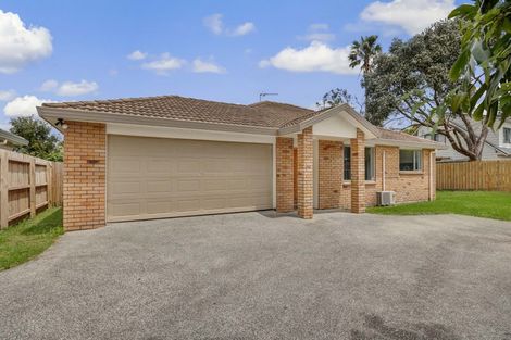 Photo of property in 23 Piriti Place, Weymouth, Auckland, 2103