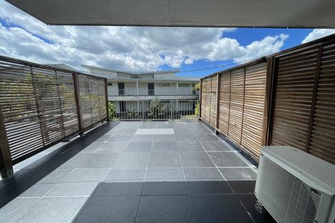 Photo of property in 17/222 Albany Highway, Schnapper Rock, Auckland, 0632