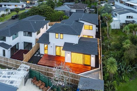 Photo of property in 55a Watea Road, Torbay, Auckland, 0630