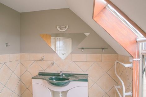 Photo of property in 14 Marine Parade, Bluff, 9814