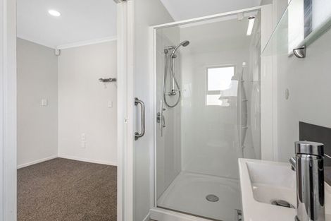 Photo of property in 68a Auckland Road, Greenmeadows, Napier, 4112