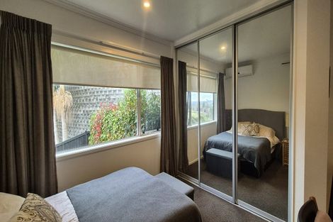 Photo of property in 3 Viridian Lane, Greenhithe, Auckland, 0632
