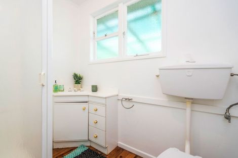 Photo of property in 12 Willow Place, Horahora, Whangarei, 0110