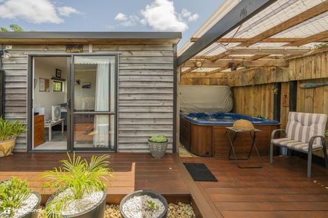 Photo of property in 22 Captain Wood Avenue, Whitianga, 3510