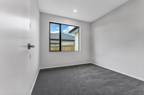 Photo of property in 24 Paihere Street, Huapai, Kumeu, 0810