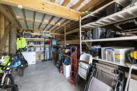 Photo of property in 246 Hillcrest Road, Wainui, 0931