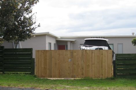 Photo of property in 35 Meiklejohn Way, Omaha, 0986