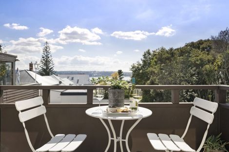 Photo of property in 213 Jervois Road, Herne Bay, Auckland, 1011