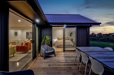 Photo of property in 2 Tasman Street, Opunake, 4616