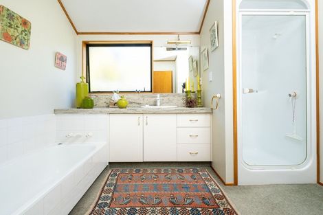 Photo of property in 317 Te Mata Road, Havelock North, 4294