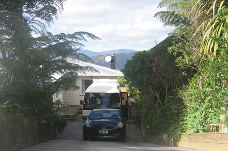 Photo of property in 176 Normandale Road, Normandale, Lower Hutt, 5010