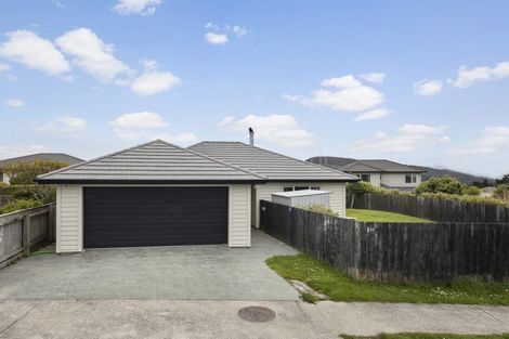 Photo of property in 231 Mark Avenue, Grenada Village, Wellington, 6037