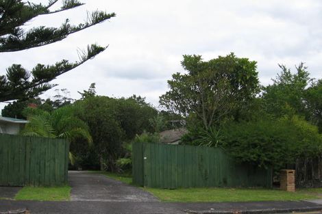 Photo of property in 46 Saffron Street, Birkdale, Auckland, 0626