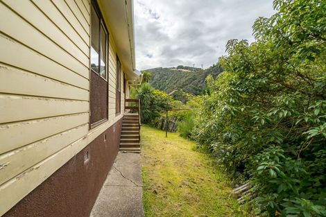 Photo of property in 41 Village Loop Road, Waipori Falls, Outram, 9073