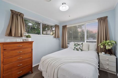 Photo of property in 18 Cranwell Place, Hillcrest, Hamilton, 3216