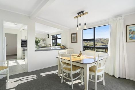Photo of property in 5 Pendeen Place, Camborne, Porirua, 5026