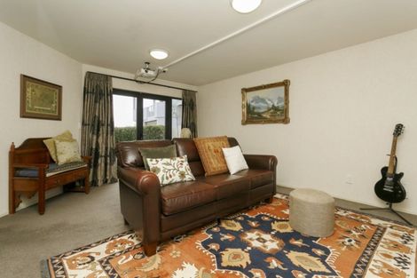 Photo of property in 28 Fairview Terrace, Waipahihi, Taupo, 3330