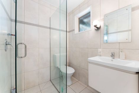 Photo of property in 19 Trinidad Road, Sunnynook, Auckland, 0620