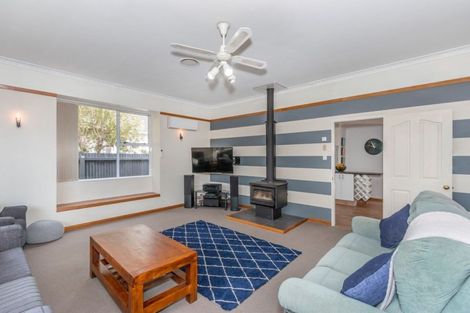 Photo of property in 80 Northcote Road, Northcote, Christchurch, 8052