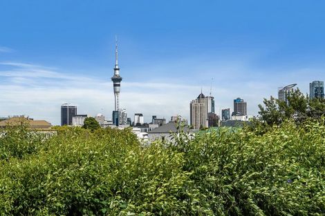 Photo of property in 4/28 Saint Georges Bay Road, Parnell, Auckland, 1052