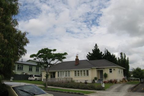 Photo of property in 50 Walmer Road, Point Chevalier, Auckland, 1022