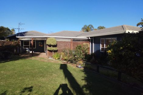 Photo of property in 6 Bass Street, West Harbour, Auckland, 0618