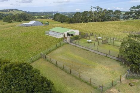 Photo of property in 88 Rapson Road, Kaukapakapa, 0871