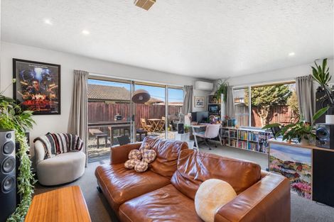 Photo of property in 2/18 Peer Street, Upper Riccarton, Christchurch, 8041