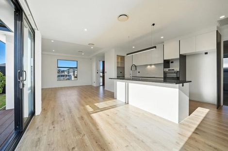 Photo of property in 39 Whitburn Avenue, Halswell, Christchurch, 8025