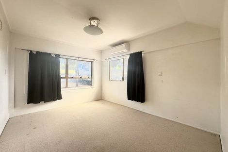 Photo of property in 3 Beulah Avenue, Rothesay Bay, Auckland, 0630