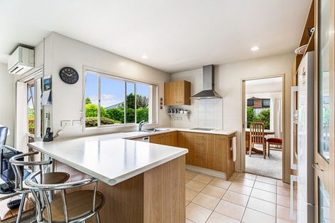 Photo of property in 8 Toledo Avenue, Henderson, Auckland, 0612