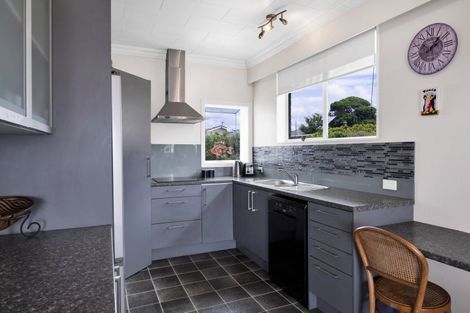 Photo of property in 4/9 Hine Street, New Plymouth, 4310