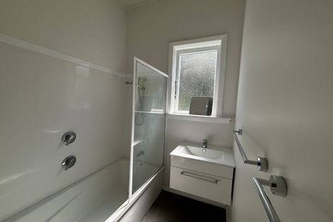 Photo of property in 1/14 Clifton Terrace, Kelburn, Wellington, 6012