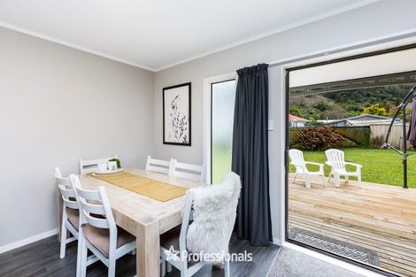 Photo of property in 5 Tulsa Grove, Totara Park, Upper Hutt, 5018