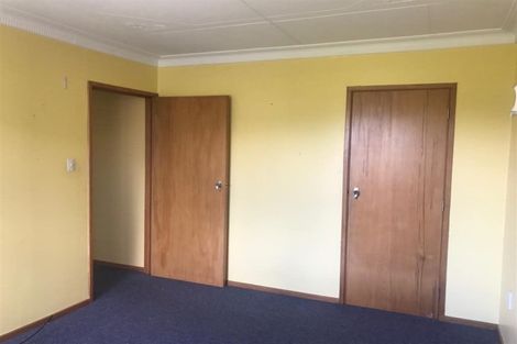 Photo of property in 11 Railway Esplanade, East Gore, Gore, 9710