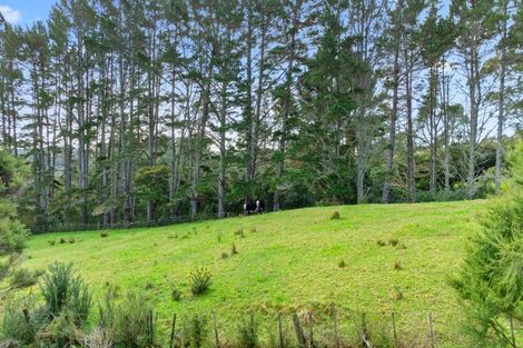 Photo of property in 408 Paremoremo Road, Paremoremo, Auckland, 0632