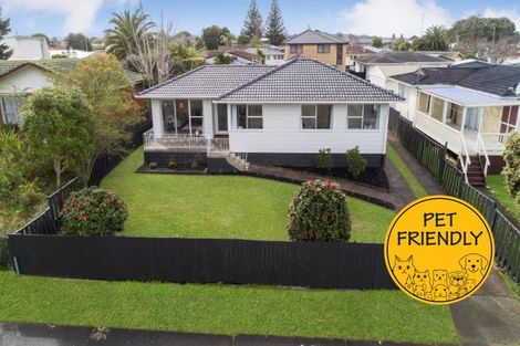 Photo of property in 13 Arnwood Street, Manurewa, Auckland, 2102