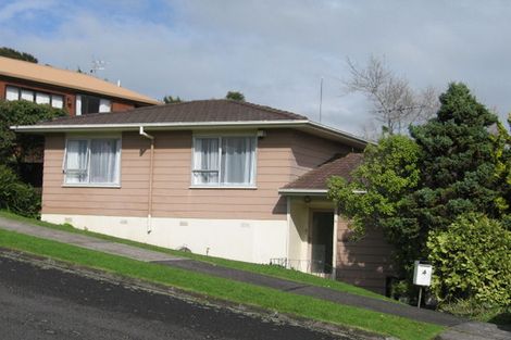 Photo of property in 4 Robbies Road, Shelly Park, Auckland, 2014