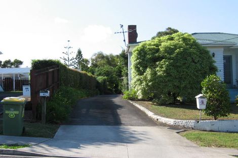 Photo of property in 1/4 Maui Street, New Lynn, Auckland, 0600